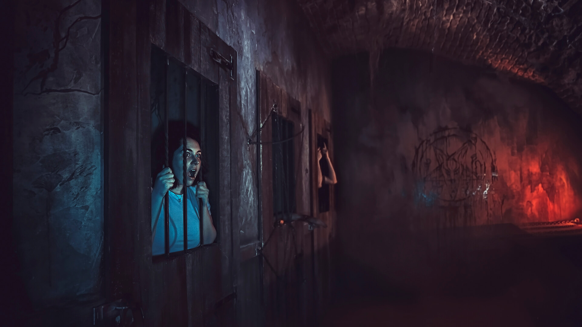 Feel the thrill of horror escape games in Vienna - step into a realm of suspense, solve puzzles, and unleash your inner detective!