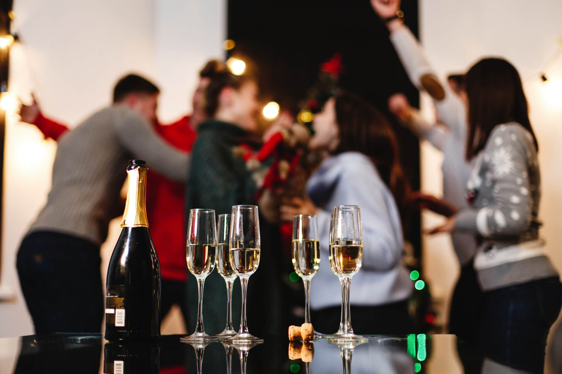 Planning a Linz Company Holiday Event? Get Inspired with These 6 Creative Ideas!